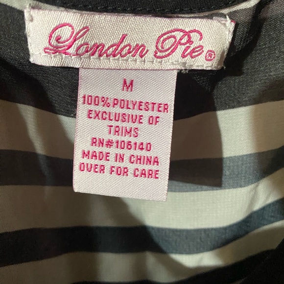 This is a fun tank top! Be sure to purchase a bra with it! 😉 - Picture 2 of 2